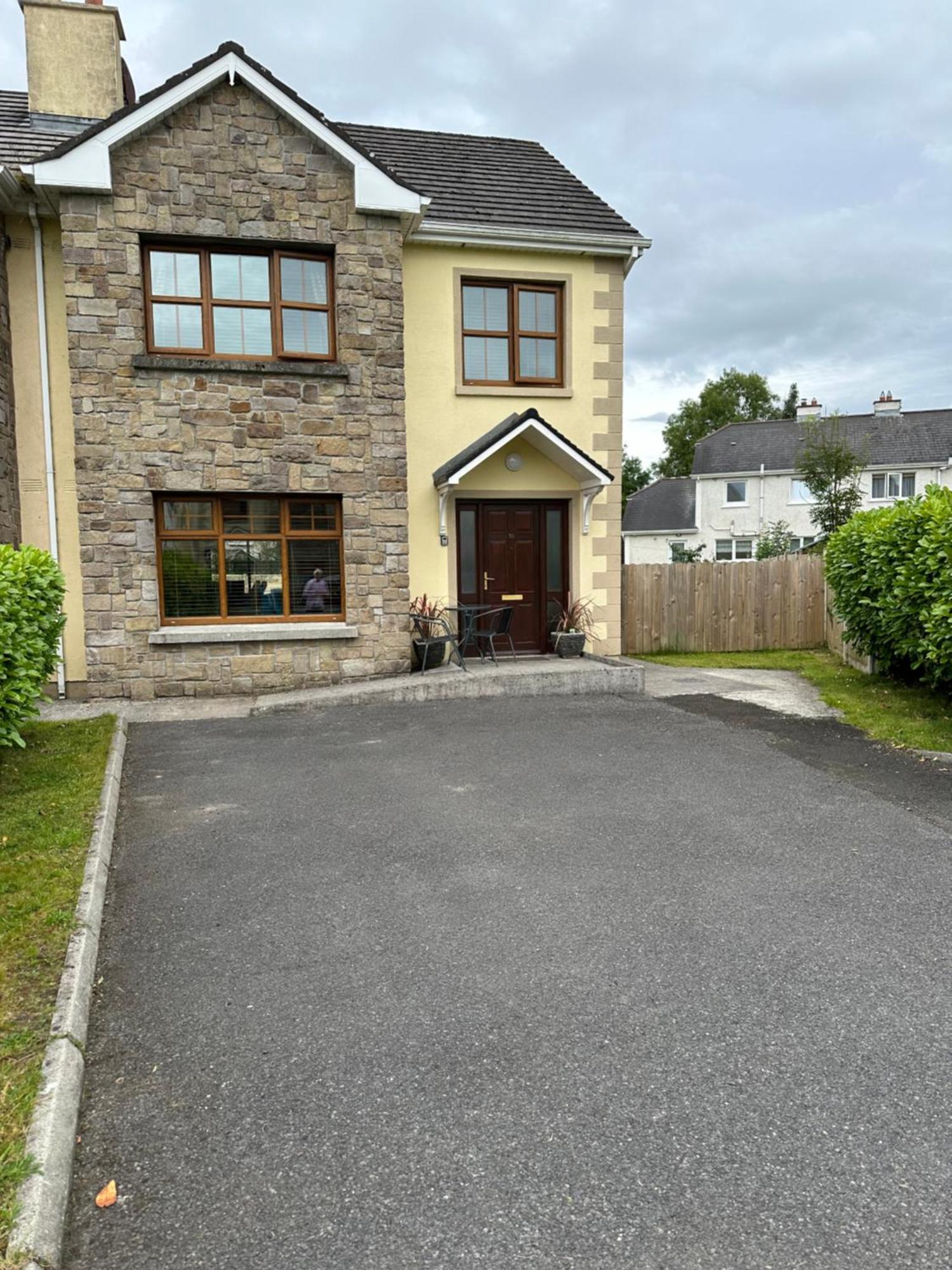 Home Near The River Shannon Rooskey Exterior photo